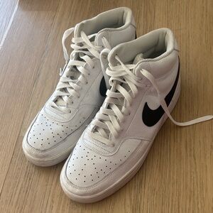 Nike court vision -White and Black High-Top Sneakers